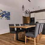 Moritz- Fine Living