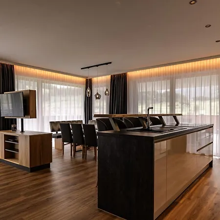 Moritz- Fine Living Nauders