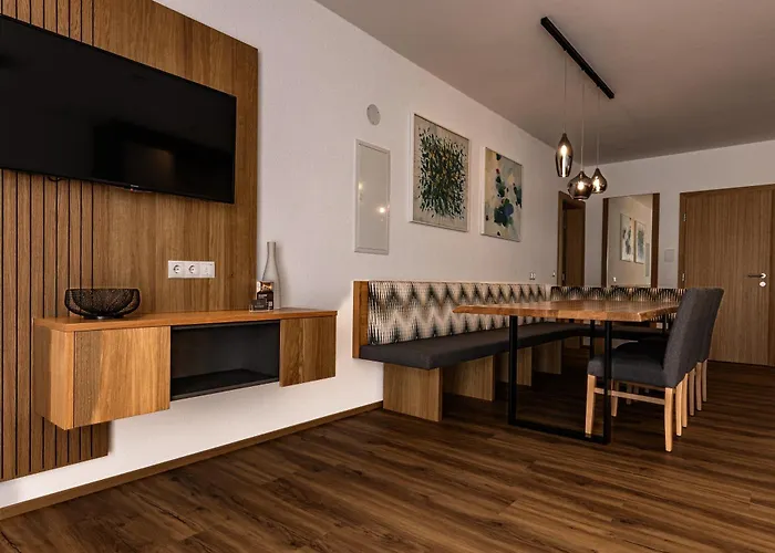 Moritz- Fine Living Nauders