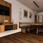 Moritz- Fine Living Nauders